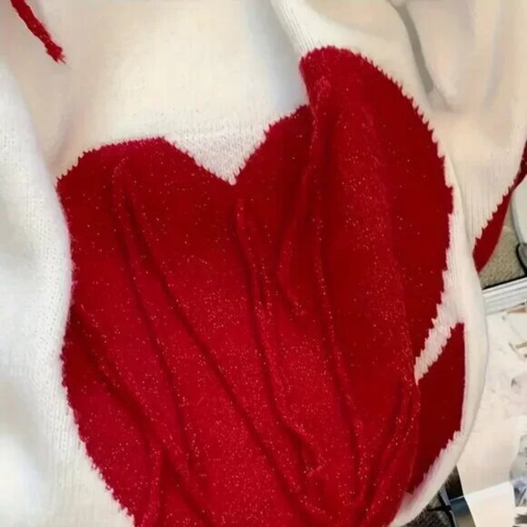 Bleeding Hearts Cozy Pullover Sweater - Picture 5 of 7